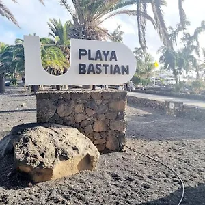Apartamento Playa Bastian First Line Of The Sea, Costa Teguise