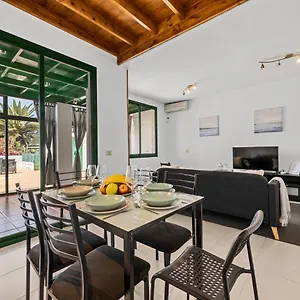 Сasa de vacaciones Casa Mon, Costa Teguise
